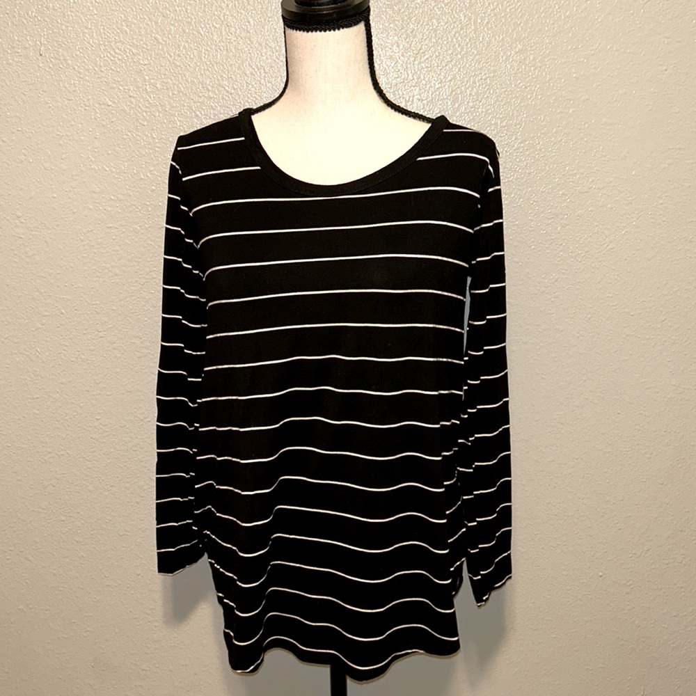 Black / white striped tunic size S
